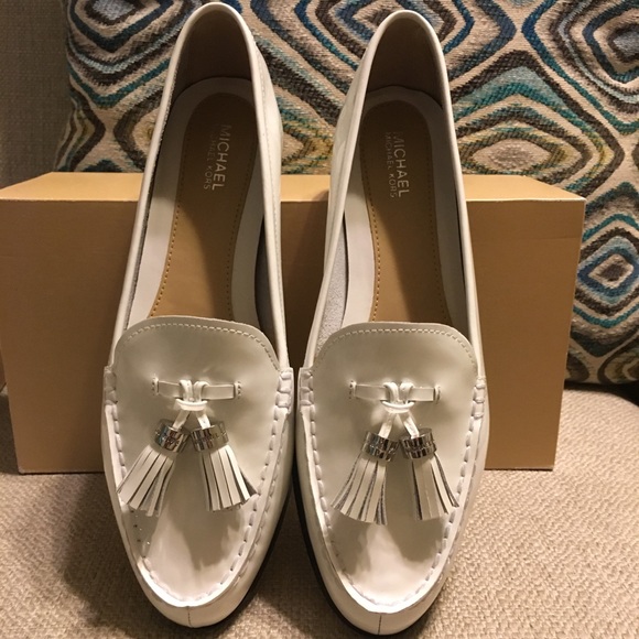 NEW Michael Kors Leather Loafers💛 - Picture 1 of 4